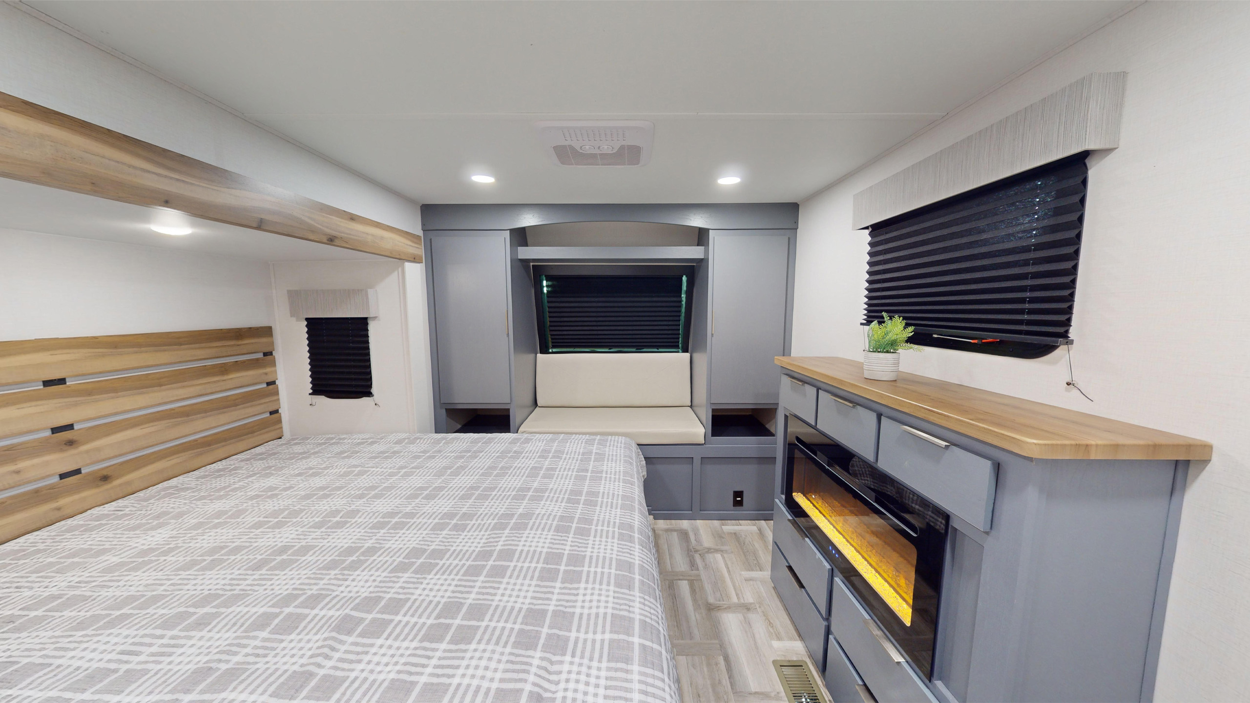 LaCrosse RVs