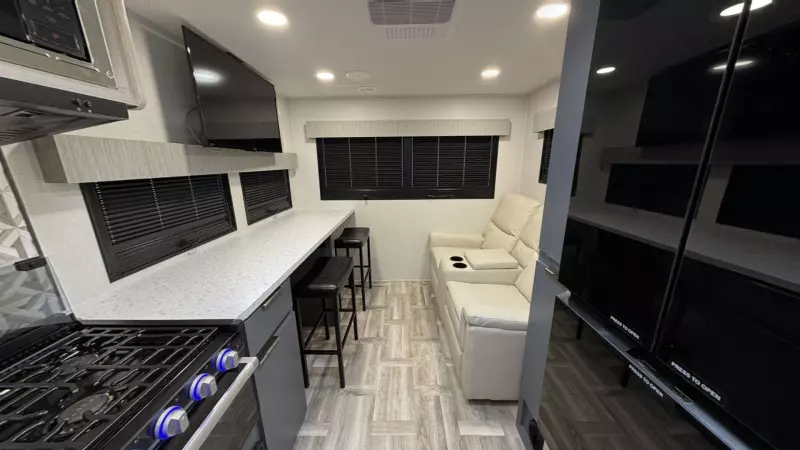 170RS Floorplan Main Room